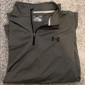 Never worn Men’s under armour quarter zip!